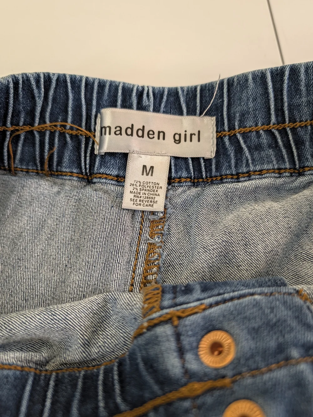 Madden Girl Dark Blue Relaxed Cargo Jeans for Women B23